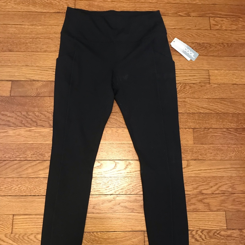 NWT 32 Degrees Black Workout Leggings with Pockets